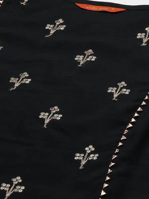 Indo Era Green Embroidred A - Line Kurta Trouser With Dupatta Set 5