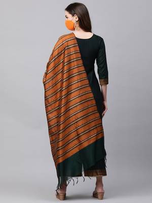 Indo Era Green Solid Straight Kurta Palazzo Dupatta with Mask Sets 2