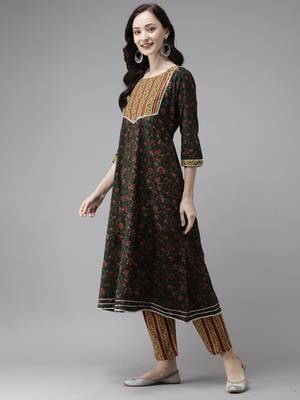 Indo Era Green Printed A-line Kurta Trouser With Dupatta Set 3