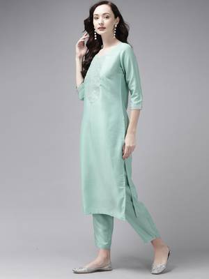 Indo Era Embroidered Green Straight Kurta Trouser With Dupatta Set 3