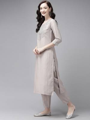 Indo Era Embroidered Grey Straight Kurta Trouser With Dupatta Set 3