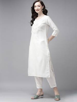 Indo Era Embroidered White Straight Kurta Trouser With Dupatta Set 3