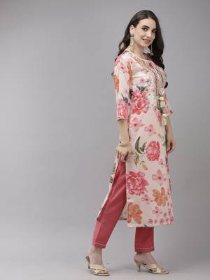 Indo Era Off White Floral Embroidered Straght Kurta Trouser With Dupatta Set 3