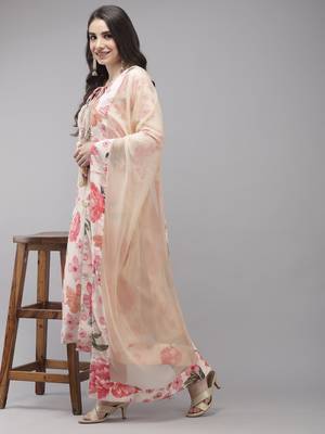 Indo Era Off White Floral Embroidered Straght Kurta Trouser With Dupatta Set 4