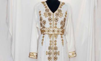 Off White Moroccan Kaftan With Sun-proof hijab 4