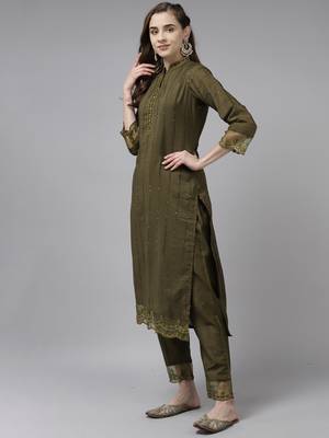 Indo Era Green Embroidered Straight Kurta Trouser With Dupatta Set 3