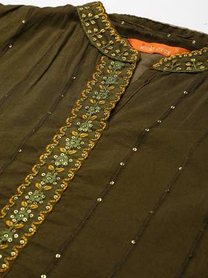 Indo Era Green Embroidered Straight Kurta Trouser With Dupatta Set 5