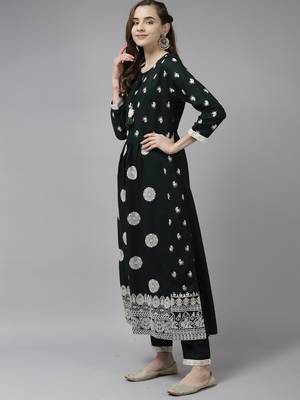 Indo Era Green Embroidered Straight Kurta Trouser With Dupatta Set 3