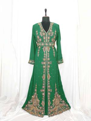 Dark Green Moroccan Kaftan With Sun-proof hijab 1