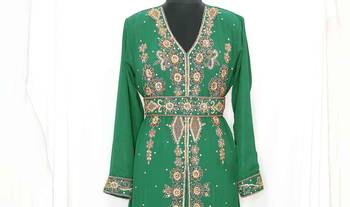 Dark Green Moroccan Kaftan With Sun-proof hijab 2
