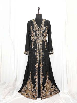Black Moroccan Kaftan With Sun-proof hijab 1