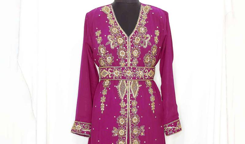 Wine luxurious Moroccan Kaftan With Sun-proof hijab.