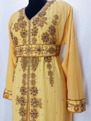 Yellow Moroccan Kaftan	With Sun-proof hijab 2