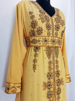 Yellow Moroccan Kaftan	With Sun-proof hijab 3
