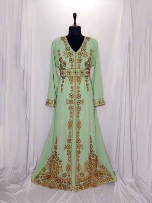 Light Green Moroccan Kaftan with Sun-proof hijab 1