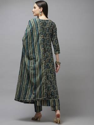 Green printed cotton kurta-suits 2
