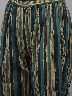 Green printed cotton kurta-suits 5