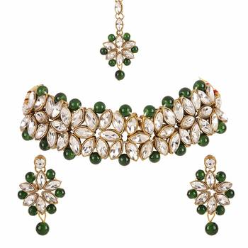 Gold Plated Studded Kundan Beads Design Traditional Choker Necklace Set with Earrings and mang Tikka for Women 3