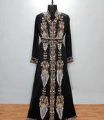 Black luxurious Moroccan Kaftan With Sun-proof hijab.
