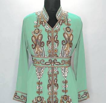 Light Green Moroccan Kaftan	With Sun-proof hijab 2