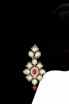 Traditional Choker Set Glided with Kundan & Beads for Girls 