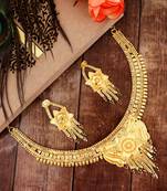 Multicolor pearl chokers