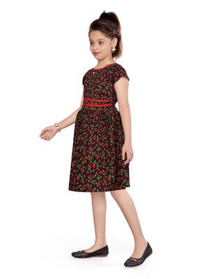 Red woven cotton kids-frocks 4