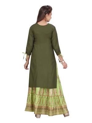 Green embroidered cotton girls-top-bottom 4