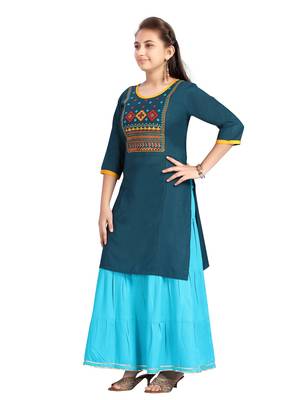Green embroidered cotton girls-top-bottom 3