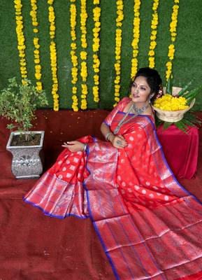 Red woven banarasi silk saree with blouse 3