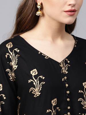 Varanga Women Black & Golden Printed A-Line Kurta 2