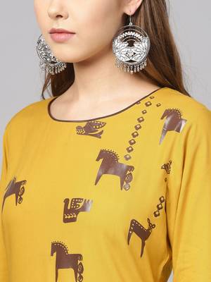 Varanga Women Mustard Yellow Horse Printed Straight Kurta 2