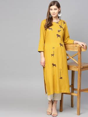 Varanga Women Mustard Yellow Horse Printed Straight Kurta 4