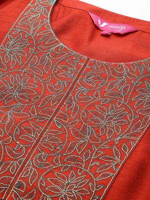 Varanga Women Rust Red & Green Yoke Design Straight Kurta With Zari Detail 2