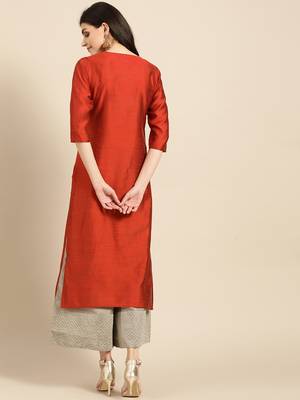 Varanga Women Rust Red & Green Yoke Design Straight Kurta With Zari Detail 5