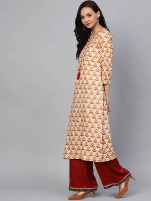 Varanga Women White & Beige Printed Straight Kurta 3
