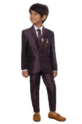 DKGF Boys 4-Piece Suit 1