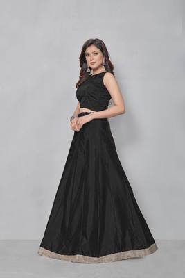 Black plain art silk semi stitched lehenga 5