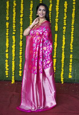 Pink hand woven banarasi silk saree with blouse 2