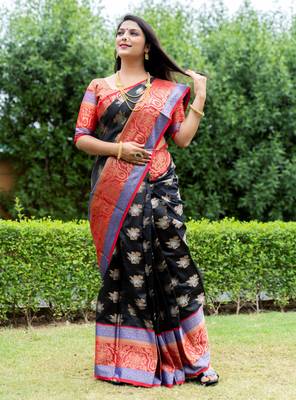Black hand woven kanchipuram silk saree with blouse 1