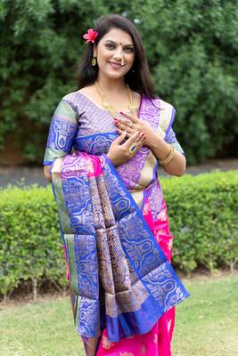 Pink hand woven Faux kanchipuram silk saree with blouse 2