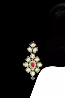 Traditional Choker Set Glided with Kundan & Beads For Girls 