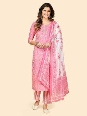 Printed & Embroidered Straight Cotton Light Pink Stitched Kurta Pant With Dupatta 1