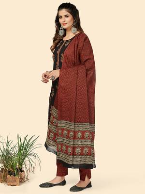 Printed & Sequience Work Straight Cotton Black Stitched Kurta Pant With Dupatta 3
