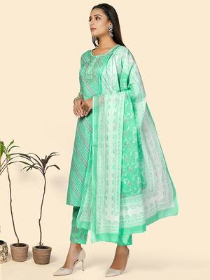 Print & Embroidered Straight Cotton Turquoise Stitched Kurta Pant With Dupatta 4