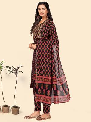 Print & Sequience Straight Cotton Black Stitched Kurta Pant With Dupatta 4