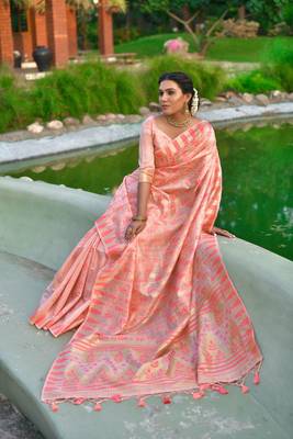 Cream woven tussar silk saree with blouse 3