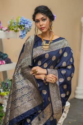 Grey woven pure chanderi saree with blouse 3