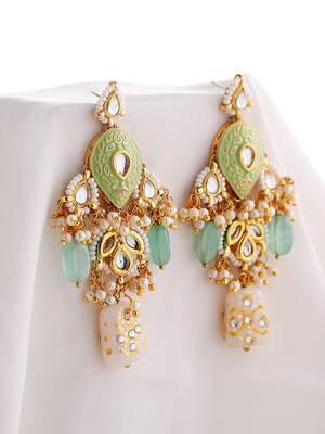 Green pearl earrings 2
