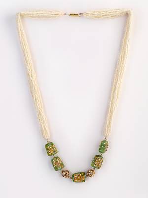 Green pearl necklaces 3